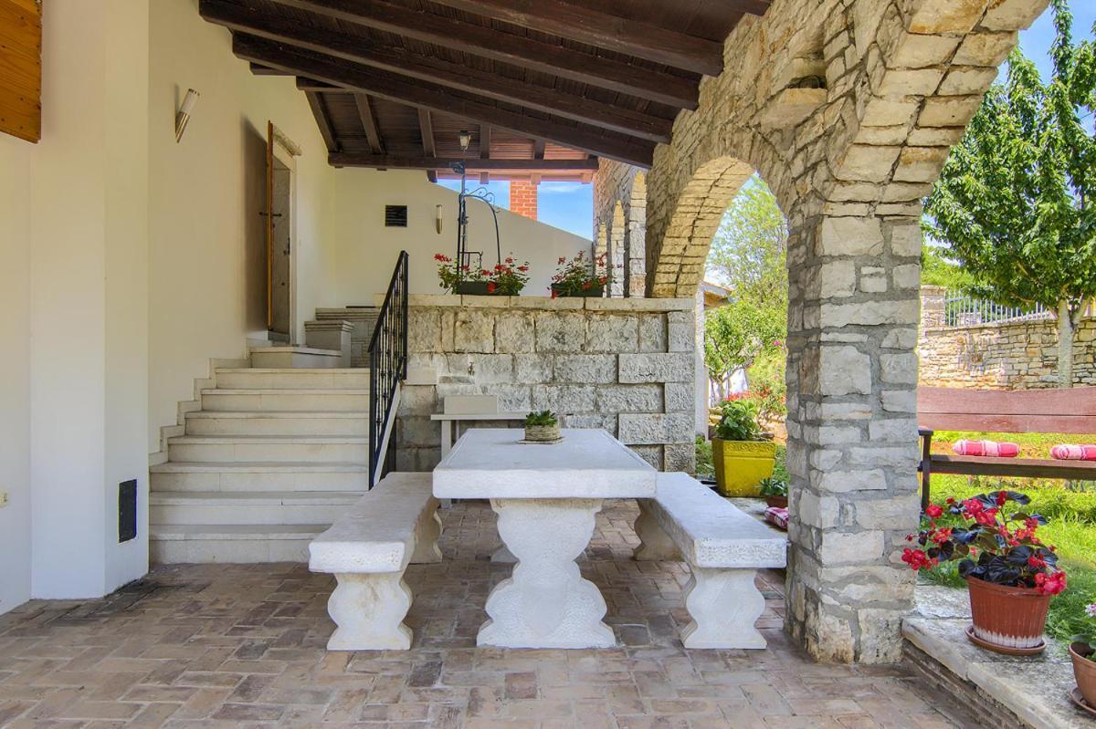 Holiday Home Kukurin Bale Zewnętrze zdjęcie