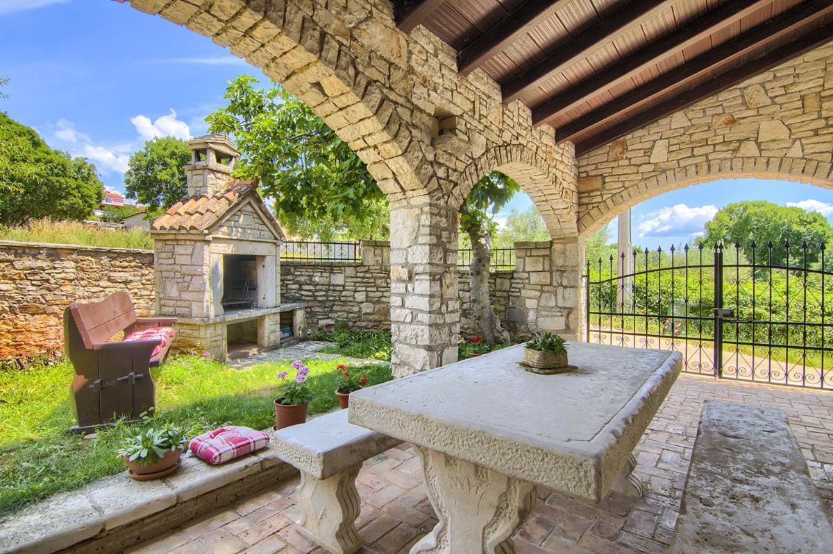 Holiday Home Kukurin Bale Zewnętrze zdjęcie