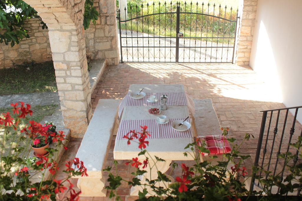 Holiday Home Kukurin Bale Zewnętrze zdjęcie